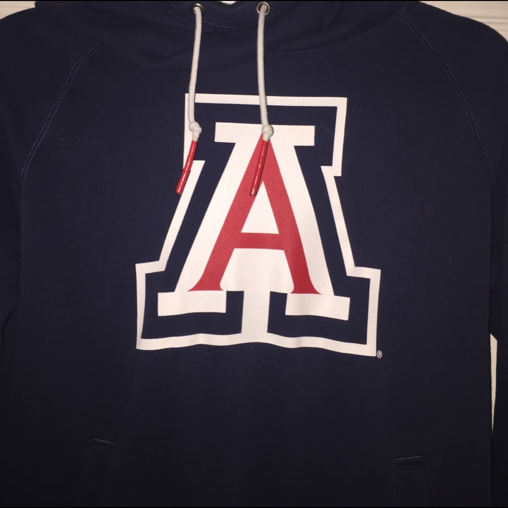 *NWOT* UNIVERSITY OF ARIZONA NIKE SWEATSHIRT - Picture 3 of 6